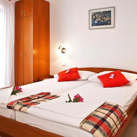 Apartment By The Sea Mandre, Pag - 12567